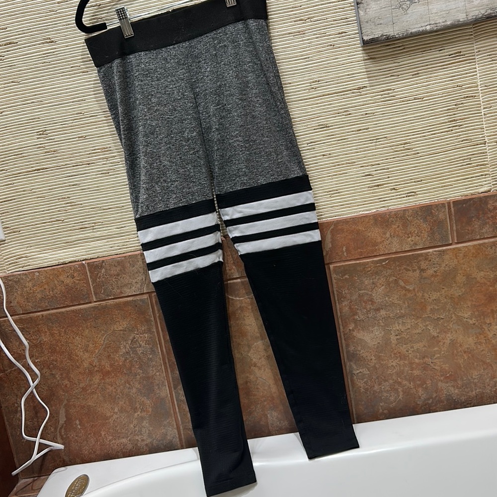 Bombshell Leggings